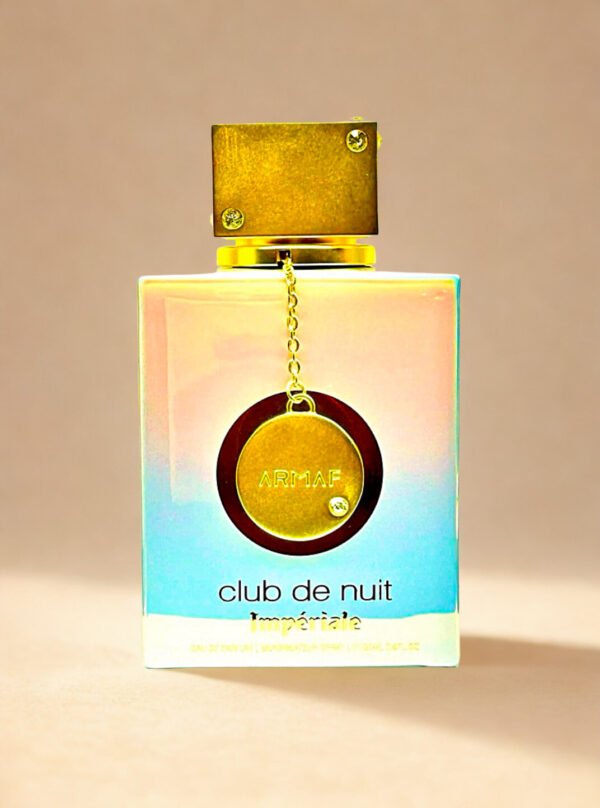 Club de Nuit White Imperiale